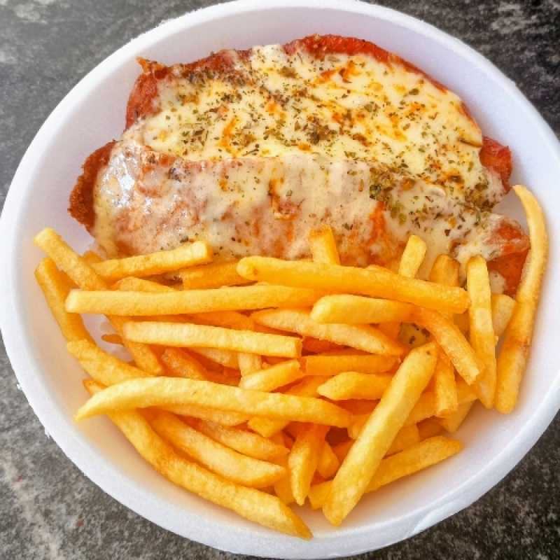 Marmita - Frango Á Parmegiana (serve até 5 pessoas)