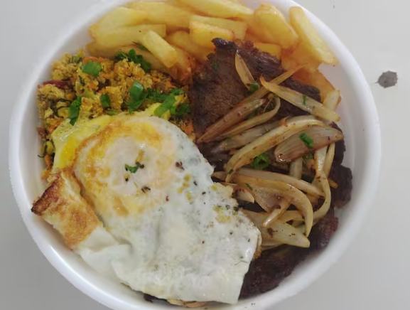 Pf - Bife de boi Acebolado + fritas ( Tam: M )